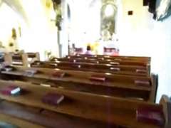 masturbieren in kirche (4)