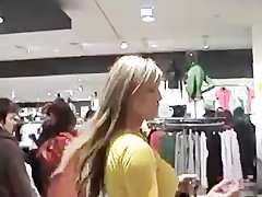 blondinen blowjob in umkleide